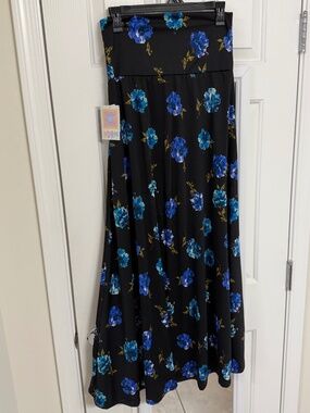 LulaRoe Maxi Skirt (S)